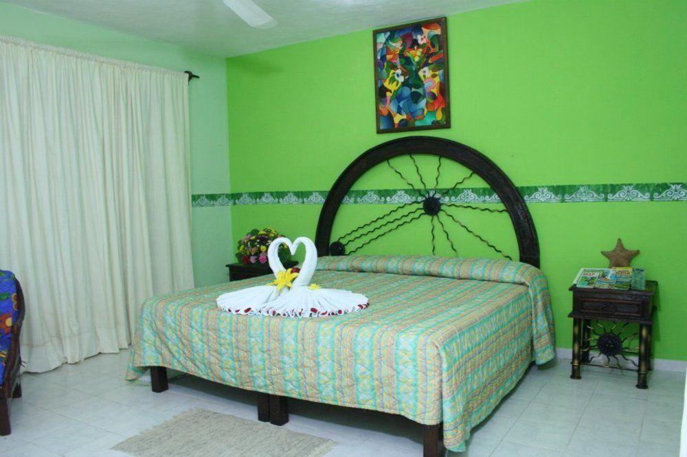 Oyo Hotel Addy Tulum Bagian luar foto