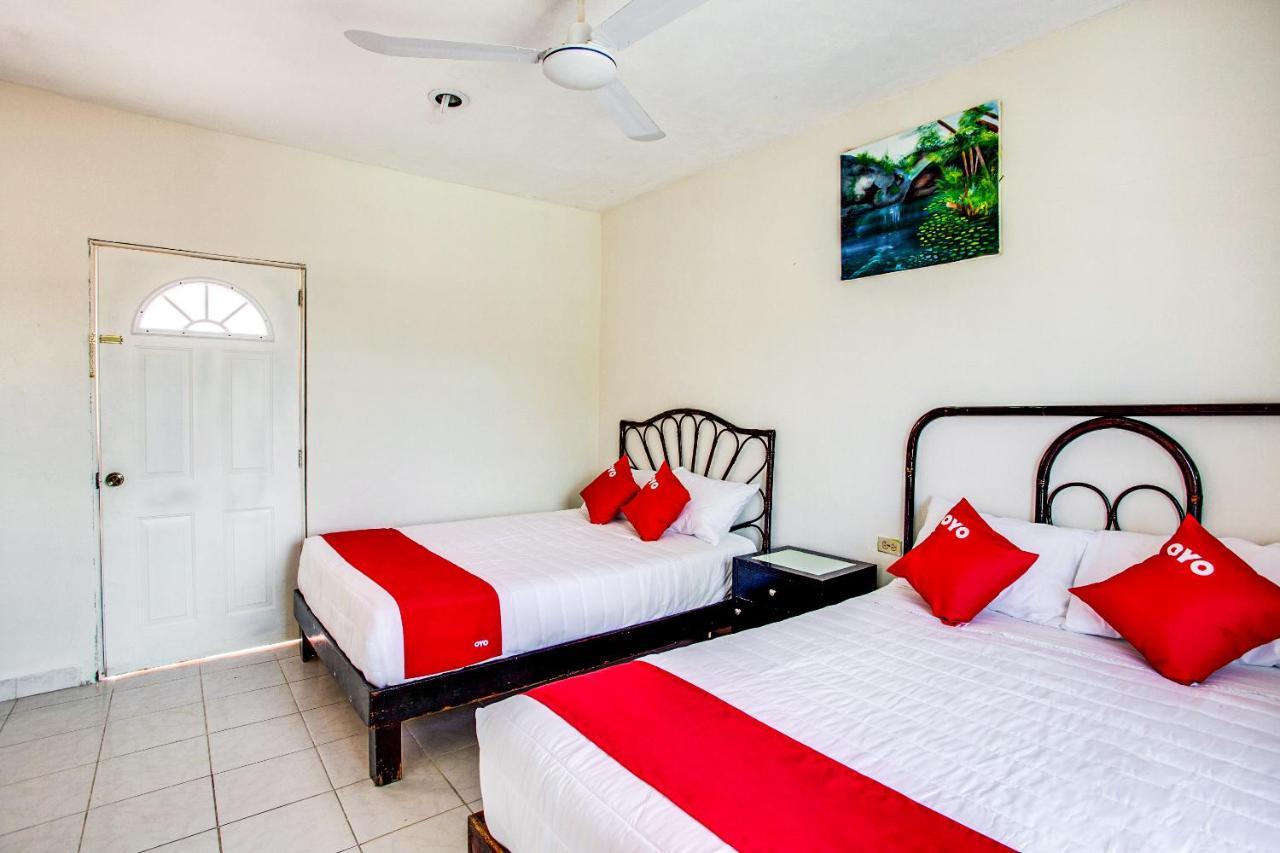 Oyo Hotel Addy Tulum Bagian luar foto