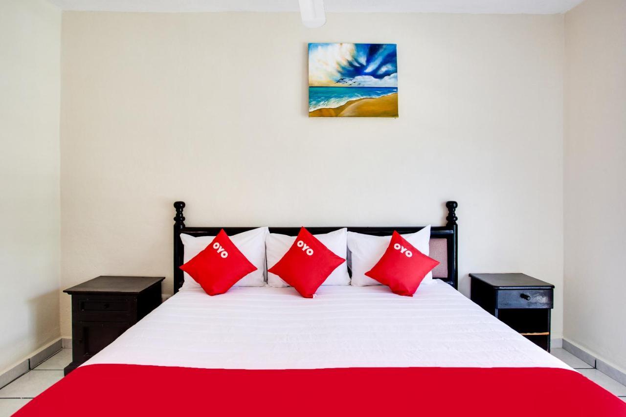 Oyo Hotel Addy Tulum Bagian luar foto