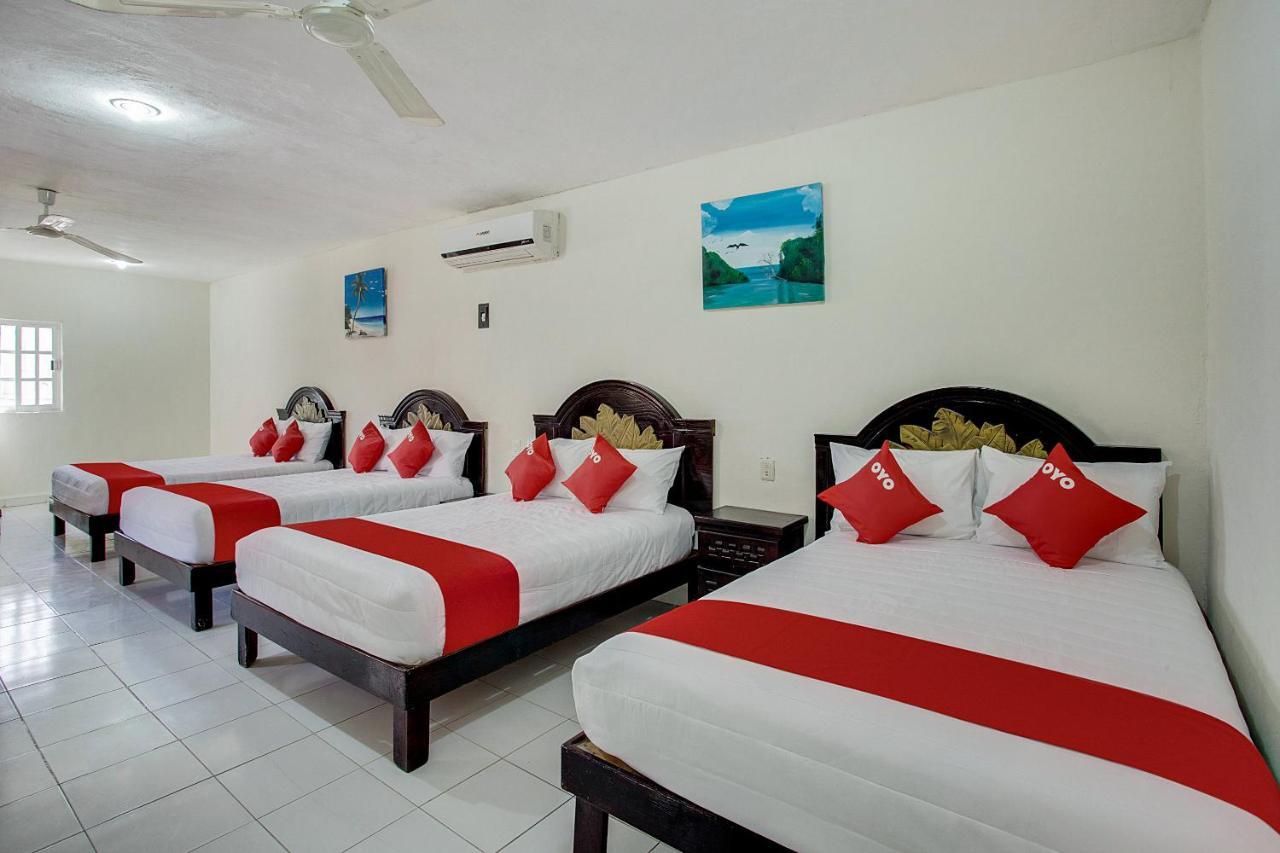 Oyo Hotel Addy Tulum Bagian luar foto